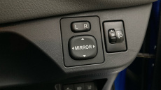 Toyota Yaris 1.5 VVT-i Icon Tech 5dr Petrol Hatchback